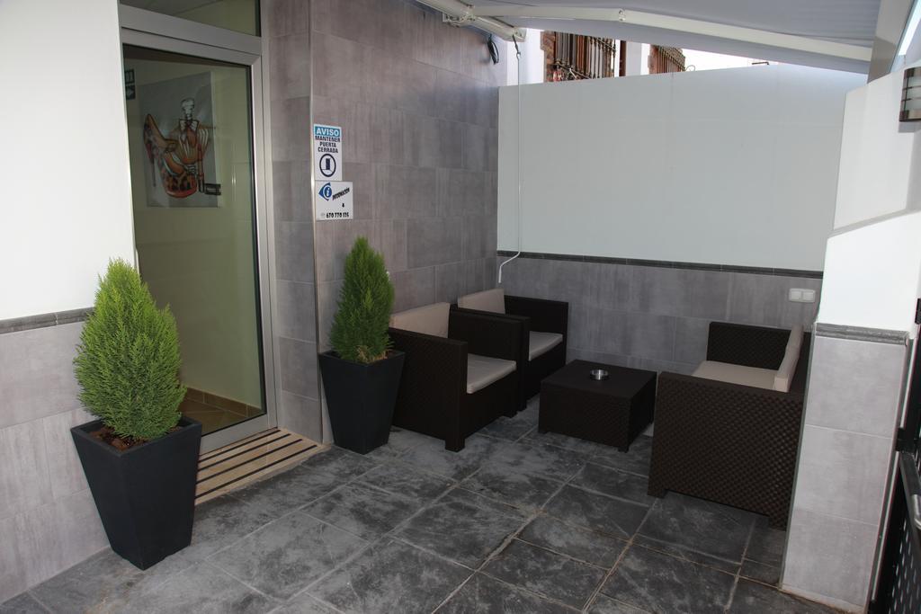 Hostal Dona Manuela Málaga Dış mekan fotoğraf